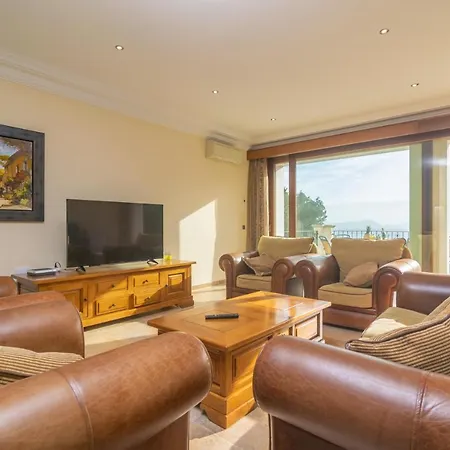 Mir Sa Des Pages Villa