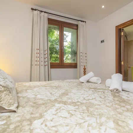 Mir Sa Des Pages Villa *